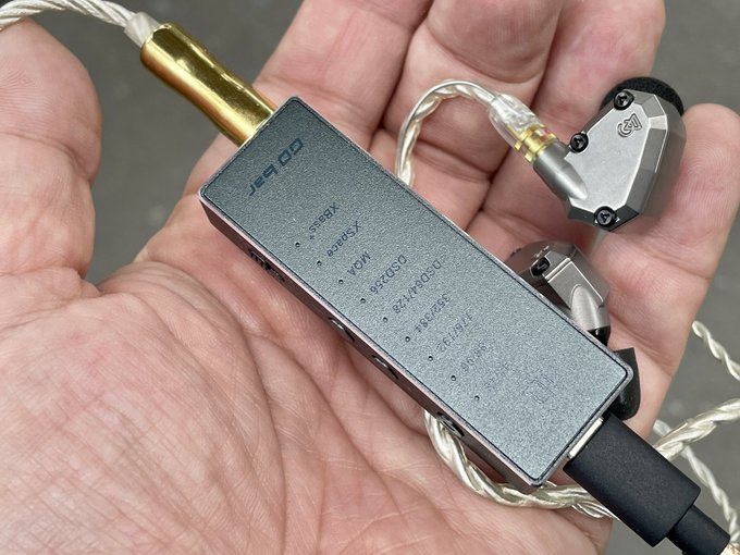 iFI Audioのハイエンドスティック型DAC、GO Barレビュー: Music TO GO!